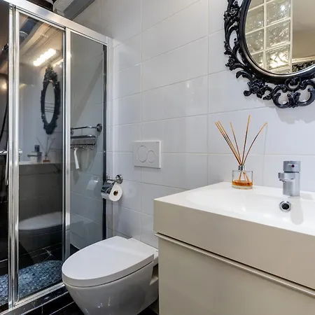 Beachfront Bliss - Tenerife Royal Gardens Apartment *