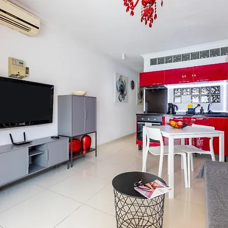 Beachfront Bliss - Tenerife Royal Gardens 아파트 플라야데라스아메리카스