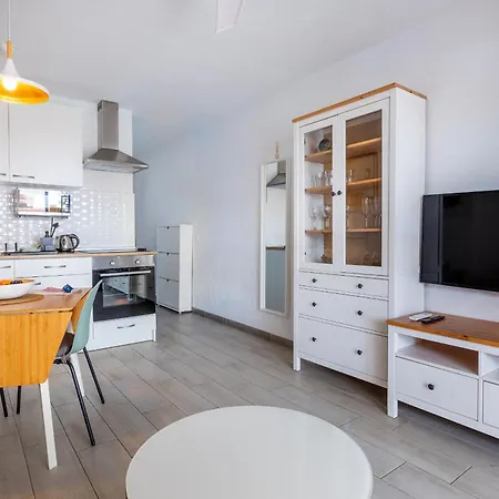 Beachfront Bliss - Tenerife Royal Gardens Apartment *