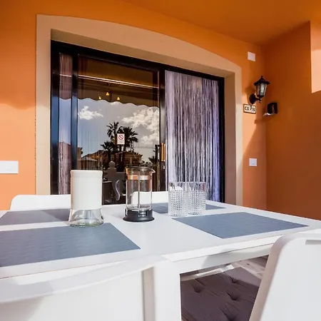 Beachfront Bliss - Tenerife Royal Gardens * 플라야데라스아메리카스