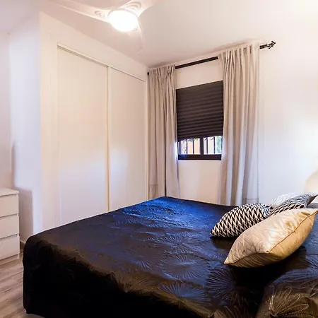 Apartment Beachfront Bliss - Tenerife Royal Gardens *