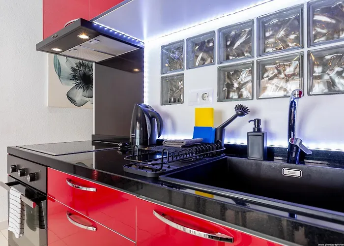 Beachfront Bliss - Tenerife Royal Gardens شقة