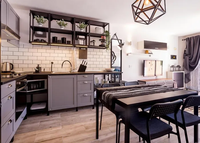 Beachfront Bliss - Tenerife Royal Gardens شقة