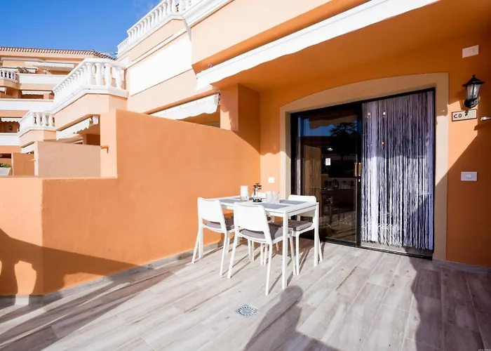 Beachfront Bliss - Tenerife Royal Gardens شقة *