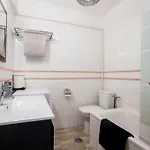 Apartment Beachfront Bliss - Tenerife Royal Gardens Playa de las Americas (Tenerife)