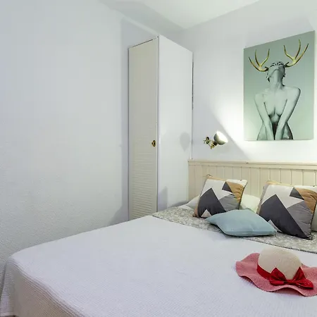Apartment Beachfront Bliss - Tenerife Royal Gardens Playa de las Americas (Tenerife)
