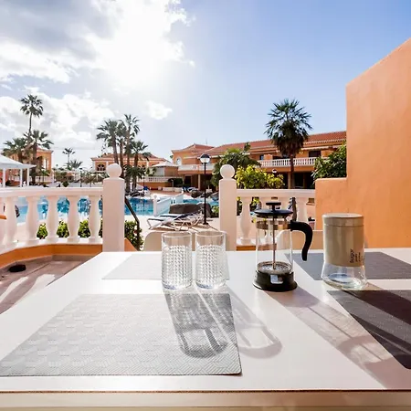Beachfront Bliss - Tenerife Royal Gardens Apartman *