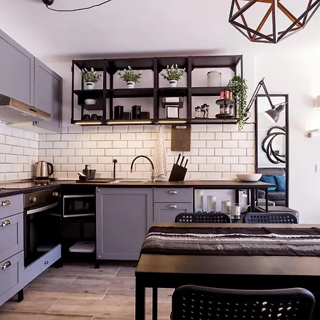 Beachfront Bliss - Tenerife Royal Gardens Apartament Playa de las Americas (Tenerife)