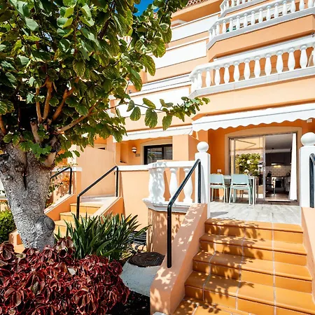 Beachfront Bliss - Tenerife Royal Gardens Apartment