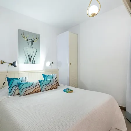 Apartment Beachfront Bliss - Tenerife Royal Gardens *