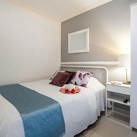 Beachfront Bliss - Tenerife Royal Gardens Apartment