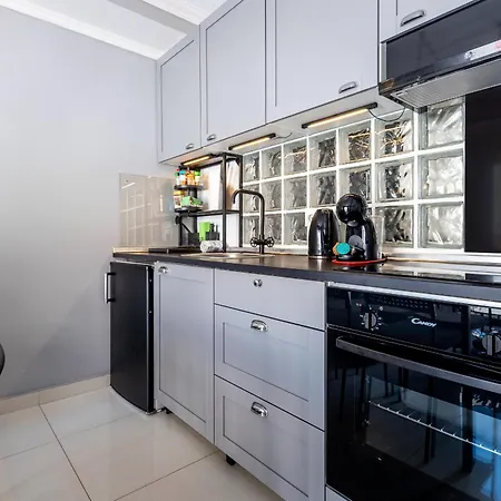 Apartment Beachfront Bliss - Tenerife Royal Gardens Playa de las Americas (Tenerife)