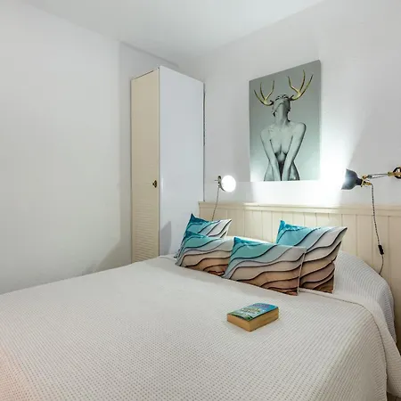 Beachfront Bliss - Tenerife Royal Gardens Apartment *