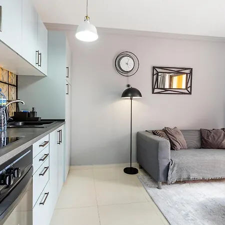 Apartment Beachfront Bliss - Tenerife Royal Gardens Playa de las Americas (Tenerife)