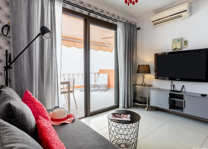 Beachfront Bliss - Tenerife Royal Gardens Apartman *