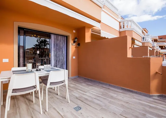 Beachfront Bliss - Tenerife Royal Gardens 美洲海滩